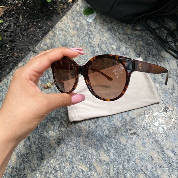 SOLD - Picture 3 of 6